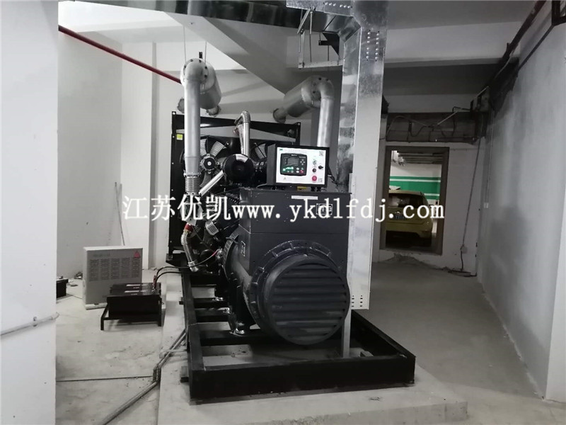 2020年8月5日，南寧某寫字樓項目1000KW上海凱普發(fā)電機組完成安裝調(diào)試培訓工作