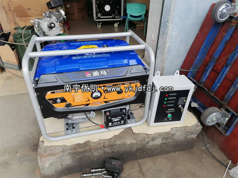 2022年7月12日，8KW汽油發(fā)電機(jī)組帶ATS柜發(fā)貨河池金城江
